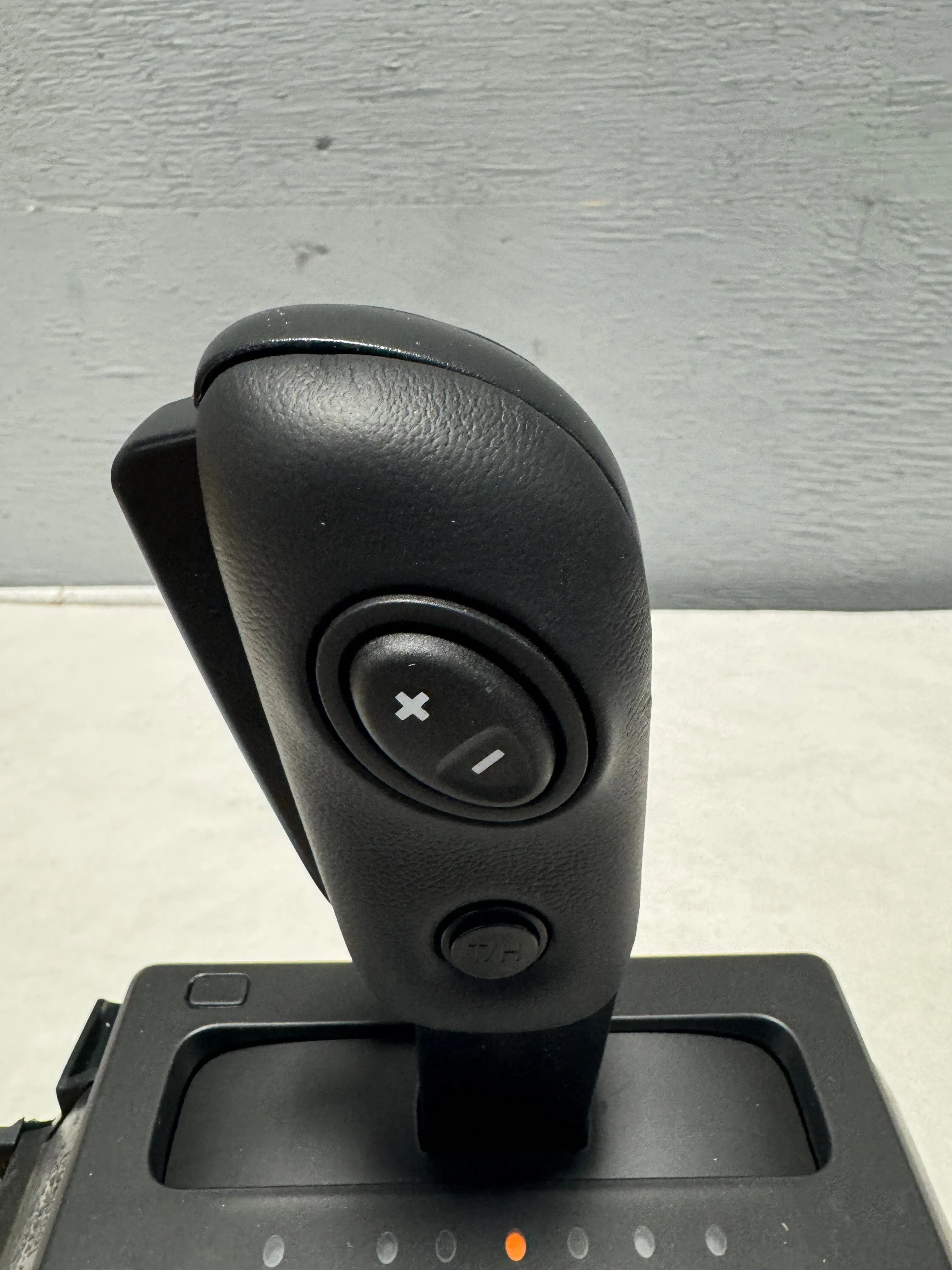 2015-2017 Ford Expedition Gear Shift LeverWith Indicator Black OEM