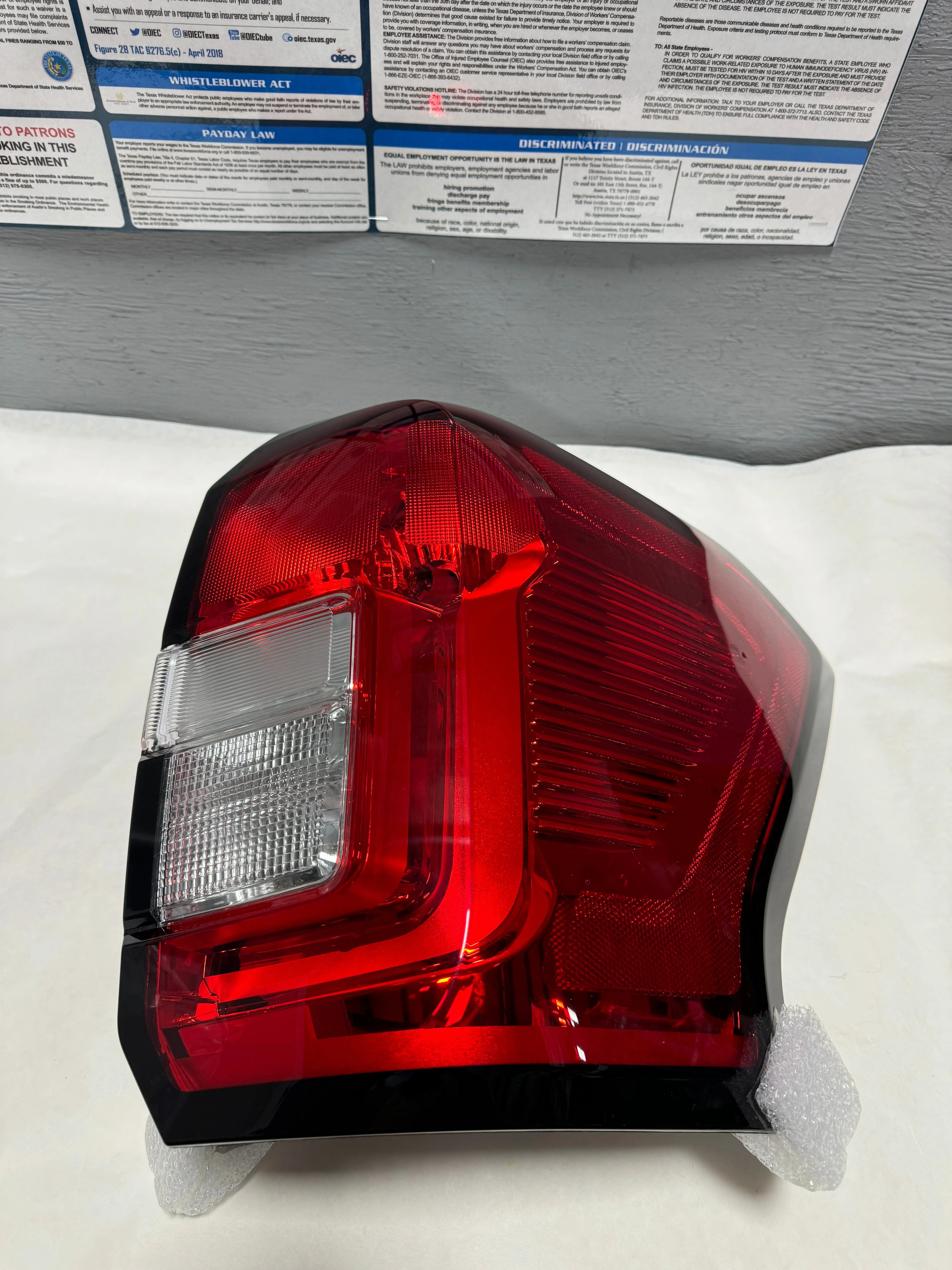 2022-2024 Ford Expedition XLT or XL Passenger Side Halogen Tail Lamp OEM