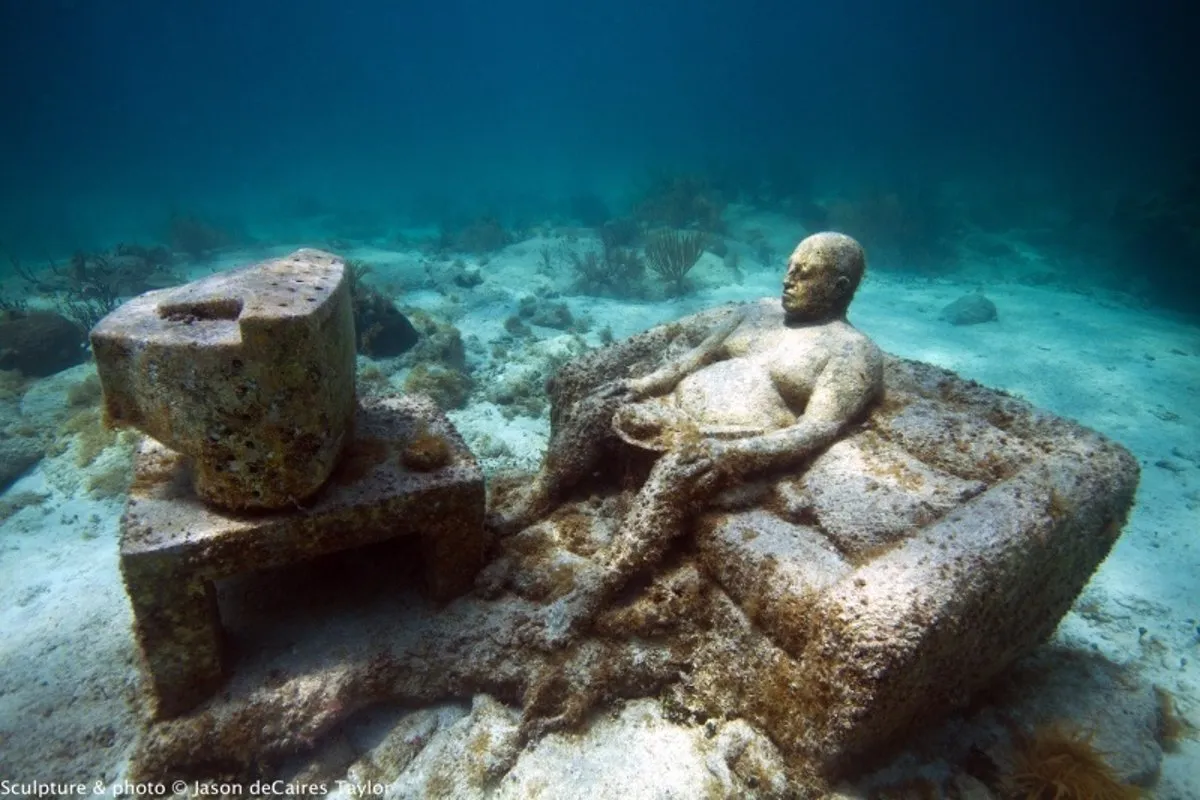 Dive into Art: Explore the Cancun Underwater Museum Experience