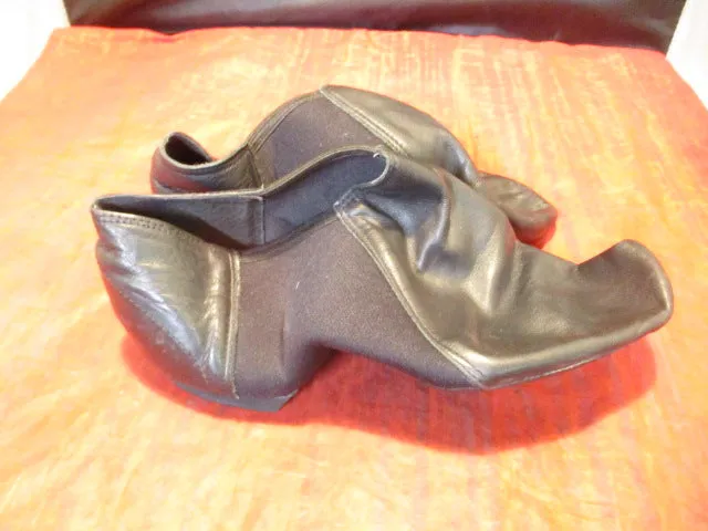 Used Leo's Dancewear Dance Shoes Size 10